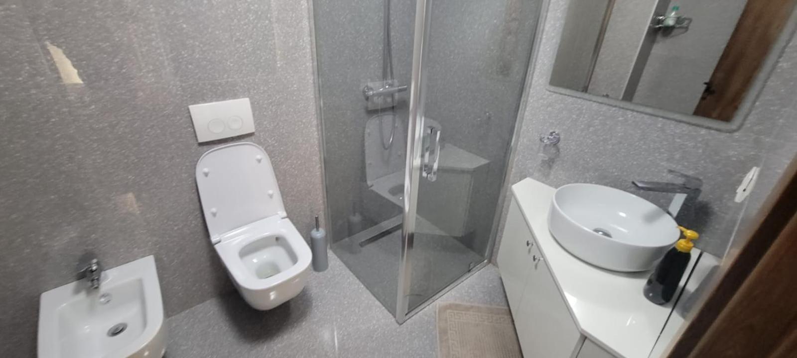 Opera Appartment Tiranë Eksteriør bilde